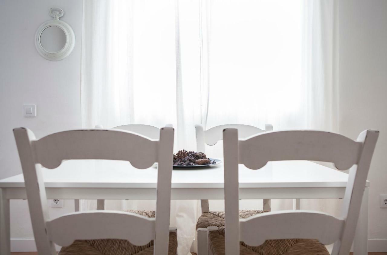 Apartamento Mendoza เซบีญา ภายนอก รูปภาพ