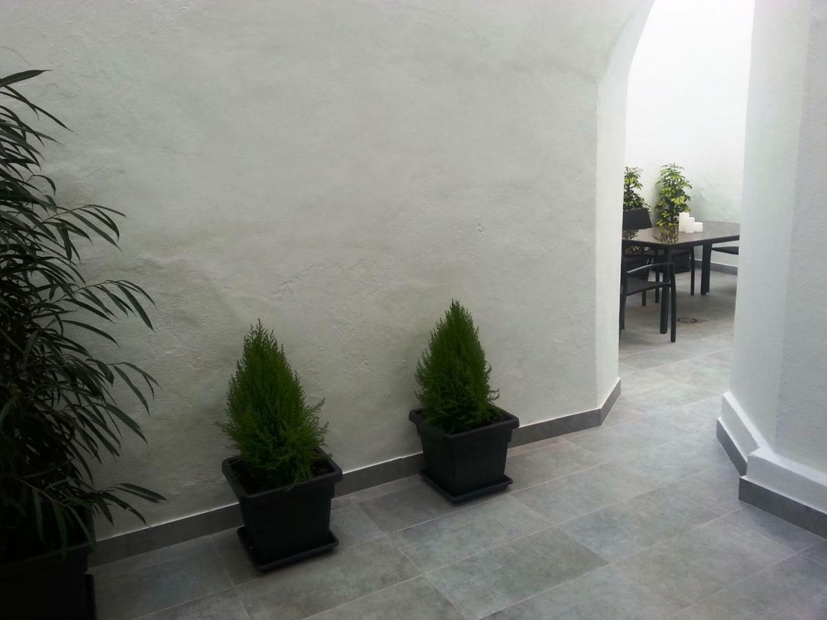 Apartamento Mendoza เซบีญา ภายนอก รูปภาพ